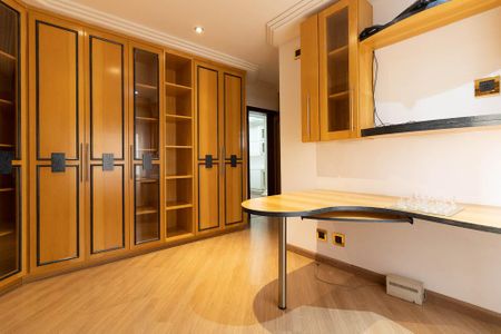 Apartamento à venda com 300m², 4 quartos e 4 vagasSuíte 2