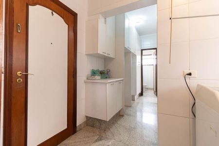 Apartamento à venda com 300m², 4 quartos e 4 vagasLavanderia