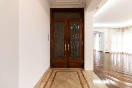 Apartamento à venda com 300m², 4 quartos e 4 vagasEntrada