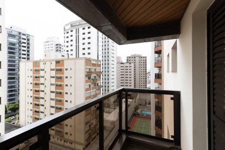 Apartamento à venda com 300m², 4 quartos e 4 vagasVista da Varanda da Suíte 1