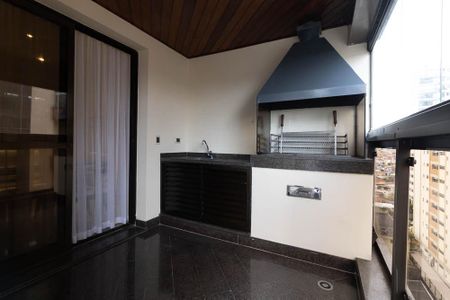 Apartamento à venda com 300m², 4 quartos e 4 vagasVaranda da Sala 1