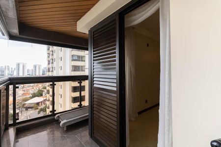 Apartamento à venda com 300m², 4 quartos e 4 vagasVaranda da Suíte 1