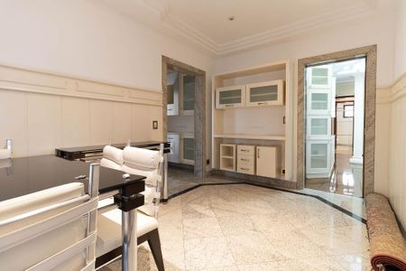 Apartamento à venda com 300m², 4 quartos e 4 vagasCopa