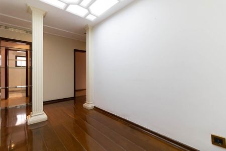 Apartamento à venda com 300m², 4 quartos e 4 vagasSala 2