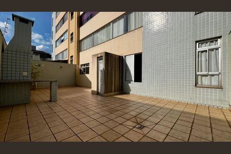 Apartamento à venda com 176m², 4 quartos e 2 vagas Apartamento à venda com 176m², 4 quartos e 2 vagasÁrea comum