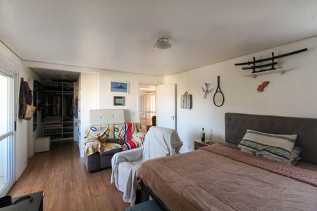 Casa à venda com 550m², 8 quartos e 6 vagasSuíte 5