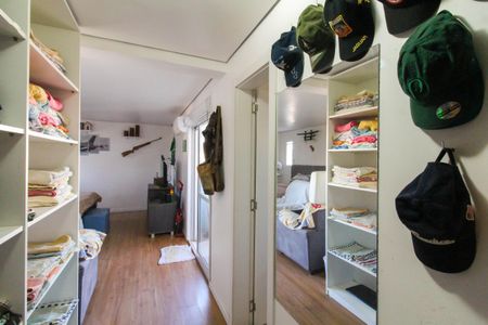 Casa à venda com 550m², 8 quartos e 6 vagasCloset da suíte 5