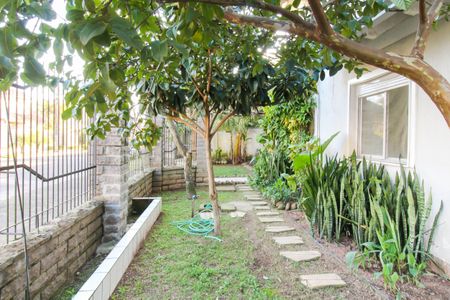 Casa à venda com 550m², 8 quartos e 6 vagasÁrea externa