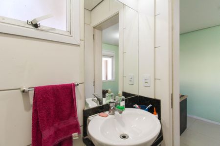 Casa à venda com 550m², 8 quartos e 6 vagasBanheiro de Serviço