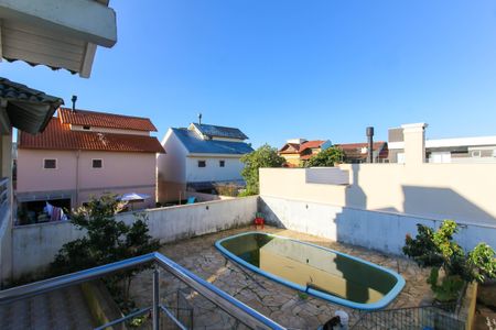 Casa à venda com 550m², 8 quartos e 6 vagasVista do Quarto 4