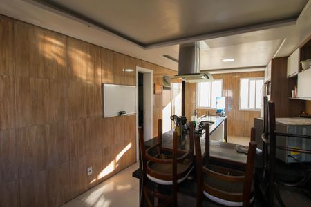 Casa à venda com 550m², 8 quartos e 6 vagasCozinha