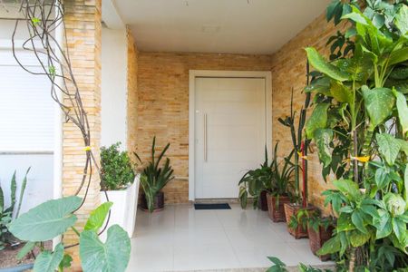 Casa à venda com 550m², 8 quartos e 6 vagasÁrea externa