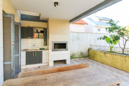 Casa à venda com 550m², 8 quartos e 6 vagasÁrea externa