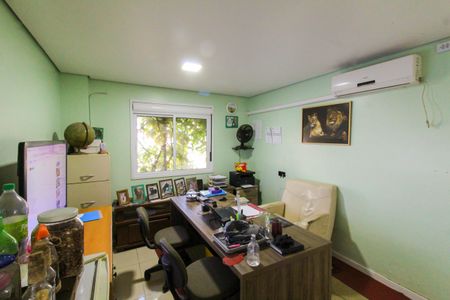 Casa à venda com 550m², 8 quartos e 6 vagasQuarto 1