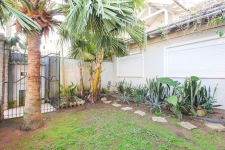 Casa à venda com 550m², 8 quartos e 6 vagasÁrea externa