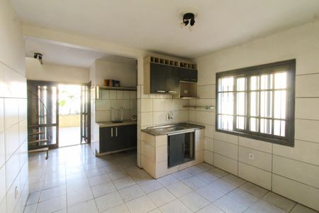Casa à venda com 550m², 8 quartos e 6 vagasCasa 2