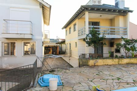 Casa à venda com 550m², 8 quartos e 6 vagasÁrea externa