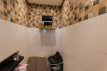 Apartamento à venda com 120m², 3 quartos e 2 vagas Apartamento à venda com 120m², 3 quartos e 2 vagasLavabo