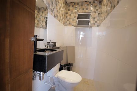 Apartamento à venda com 120m², 3 quartos e 2 vagas Apartamento à venda com 120m², 3 quartos e 2 vagasBanheiro Cobertura