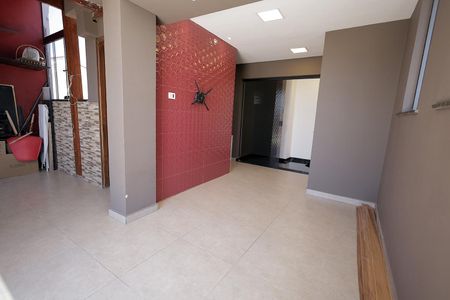 Apartamento à venda com 120m², 3 quartos e 2 vagas Apartamento à venda com 120m², 3 quartos e 2 vagasCobertura