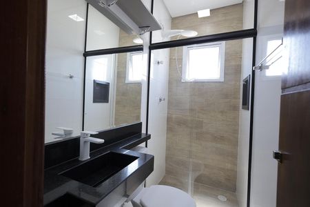 Apartamento à venda com 120m², 3 quartos e 2 vagas Apartamento à venda com 120m², 3 quartos e 2 vagasBanheiro Social