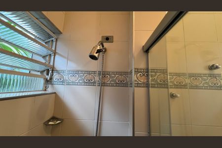 Casa à venda com 230m², 5 quartos e 2 vagasBanheiro da Suíte 2