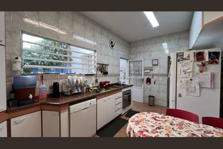 Casa à venda com 230m², 5 quartos e 2 vagasCozinha