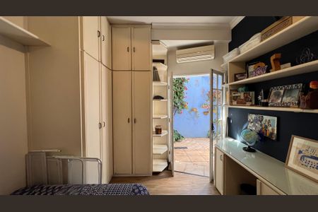 Casa à venda com 230m², 5 quartos e 2 vagasSuite 1