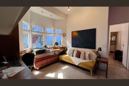 Casa à venda com 230m², 5 quartos e 2 vagasSala de TV