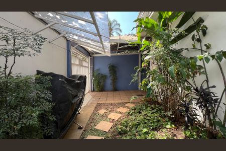 Casa à venda com 230m², 5 quartos e 2 vagasGaragem
