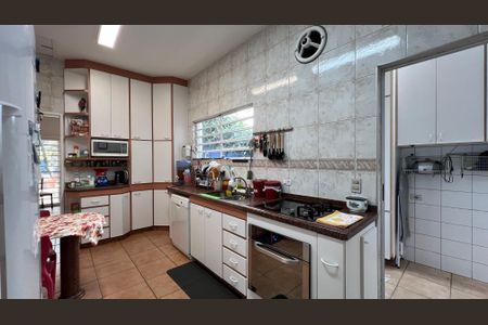 Casa à venda com 230m², 5 quartos e 2 vagasCozinha