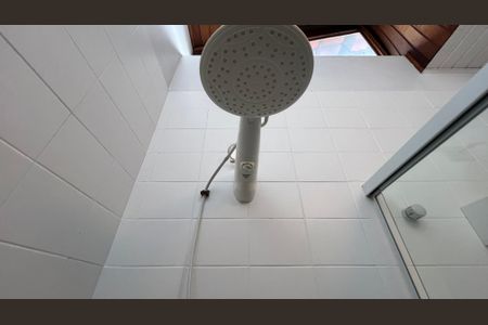 Casa à venda com 230m², 5 quartos e 2 vagasBanheiro da Suíte 5