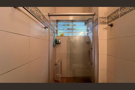 Casa à venda com 230m², 5 quartos e 2 vagasBanheiro da Suíte 2