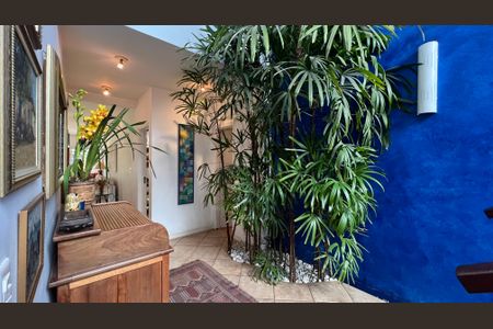 Casa à venda com 230m², 5 quartos e 2 vagasHall social