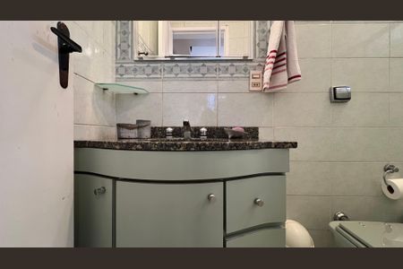 Casa à venda com 230m², 5 quartos e 2 vagasBanheiro da Suíte 1