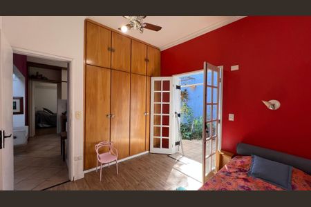 Casa à venda com 230m², 5 quartos e 2 vagasSuite 2