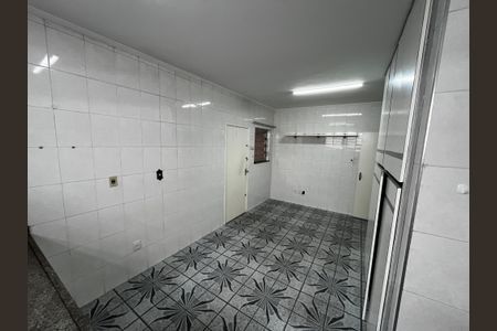 Casa para alugar com 250m², 2 quartos e 6 vagasCozinha