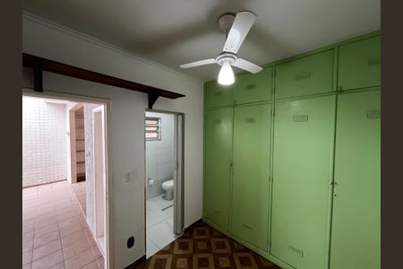 Casa para alugar com 250m², 2 quartos e 6 vagasQuarto de Serviço