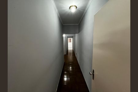 Casa para alugar com 250m², 2 quartos e 6 vagasCorredor