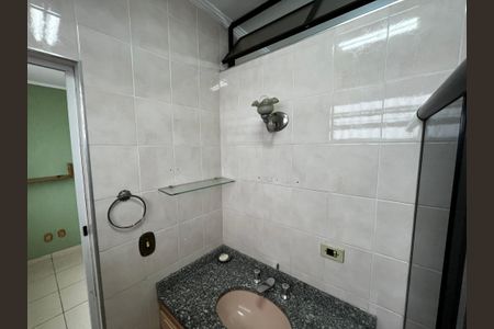 Casa para alugar com 250m², 2 quartos e 6 vagasBanheiro