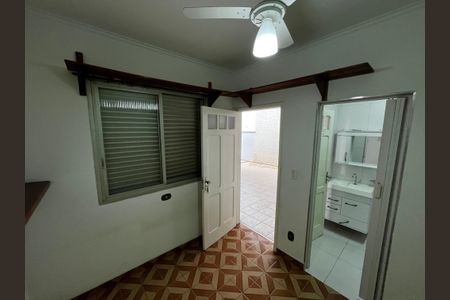 Casa para alugar com 250m², 2 quartos e 6 vagasQuarto de Serviço