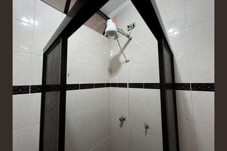 Casa para alugar com 250m², 2 quartos e 6 vagasBanheiro