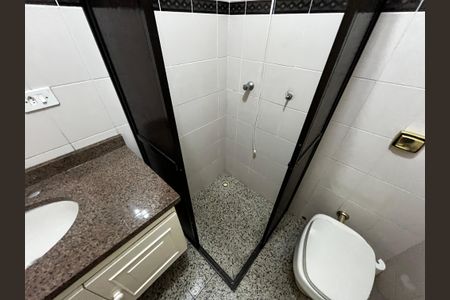 Casa para alugar com 250m², 2 quartos e 6 vagasBanheiro