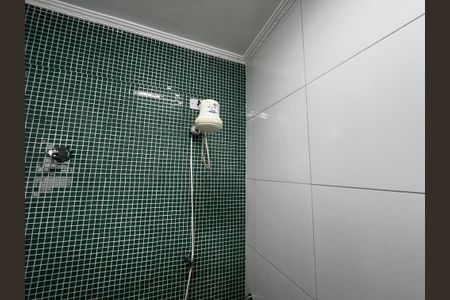 Casa para alugar com 250m², 2 quartos e 6 vagasBanheiro de serviço