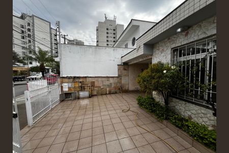 Casa para alugar com 250m², 2 quartos e 6 vagasGaragem