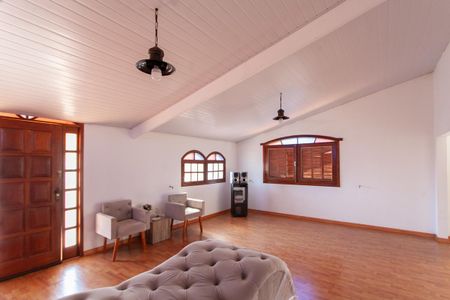 Casa para alugar com 387m², 4 quartos e 3 vagas Casa para alugar com 387m², 4 quartos e 3 vagasSala 3