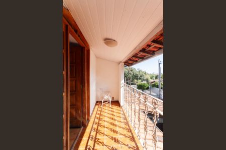 Casa para alugar com 387m², 4 quartos e 3 vagas Casa para alugar com 387m², 4 quartos e 3 vagasVaranda da Sala 3