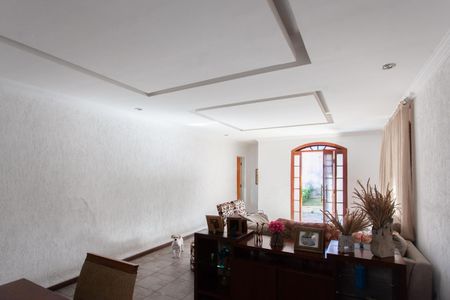 Casa para alugar com 387m², 4 quartos e 3 vagas Casa para alugar com 387m², 4 quartos e 3 vagasSala 1