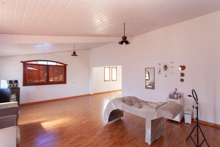 Casa para alugar com 387m², 4 quartos e 3 vagas Casa para alugar com 387m², 4 quartos e 3 vagasSala 3