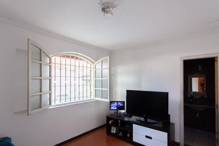 Casa para alugar com 387m², 4 quartos e 3 vagas Casa para alugar com 387m², 4 quartos e 3 vagasSuíte 2